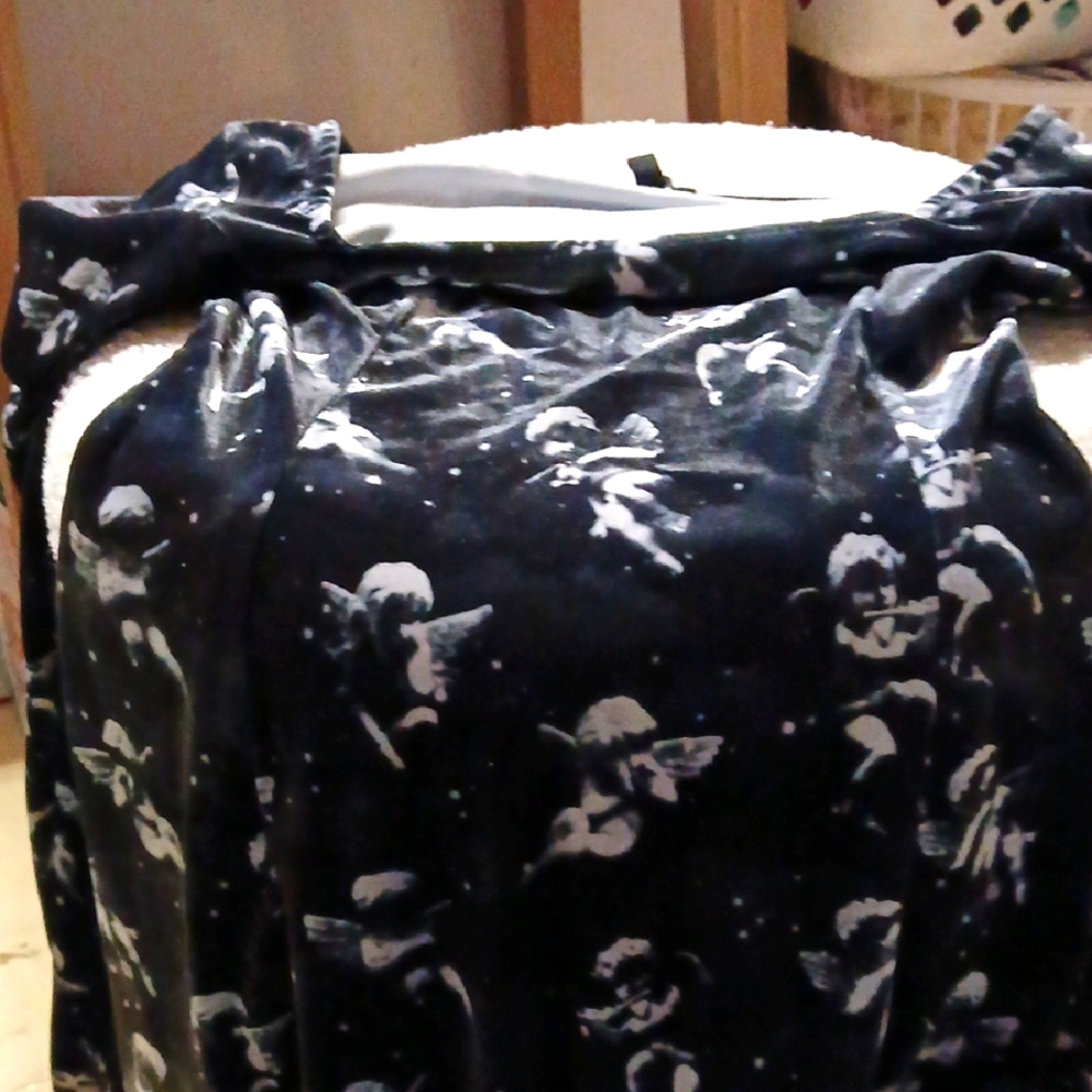 Elegant Black Angel Print Skirt